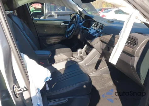 2022 Volkswagen Tiguan 2.0T Se R-Line Black из США, поврежденный, VIN 3VV8B7AX5NM003466